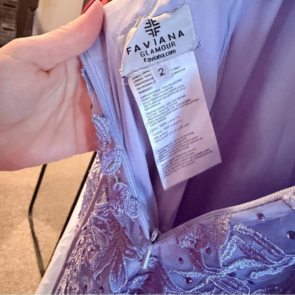 Faviana Periwinkle Lace Appliqué V-Neck Prom Dress - Picture 4 of 5
